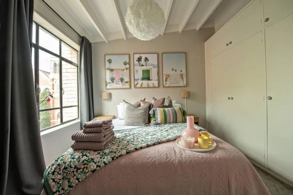 Image 1 of Charming Hideaway Apartment Near St Kilda