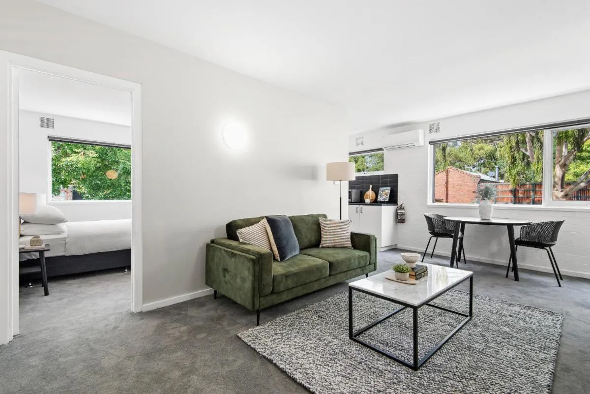 Image 3 of Chic 1-Bed Apartment Across from Royal Park