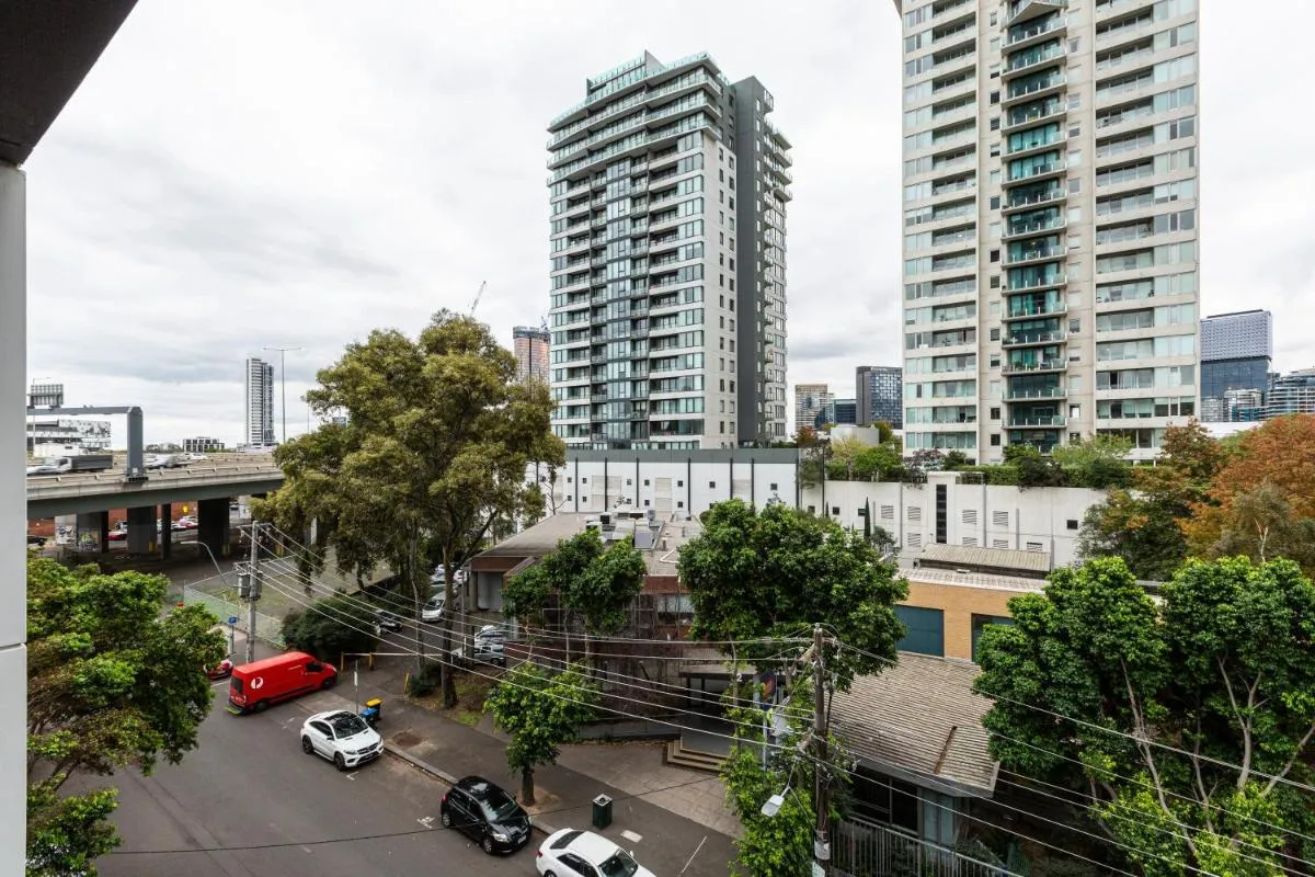 Image 5 of Chic Pad in Trendy SouthbankNear Casino & MECC