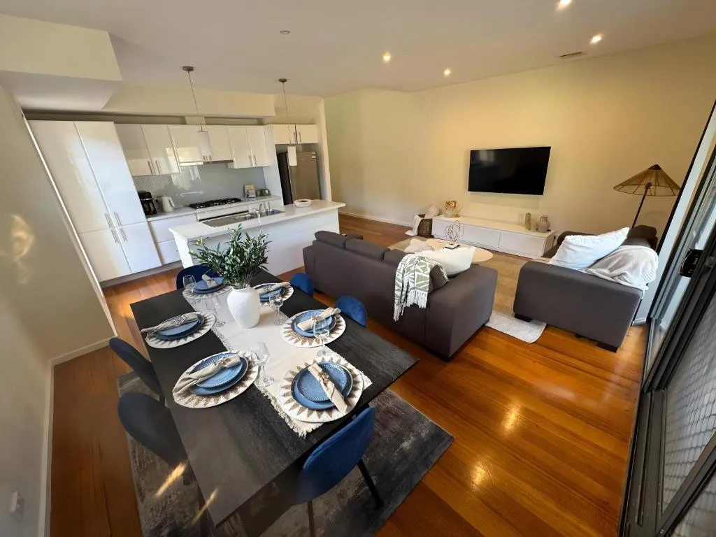 Image of City & Beach Retreat