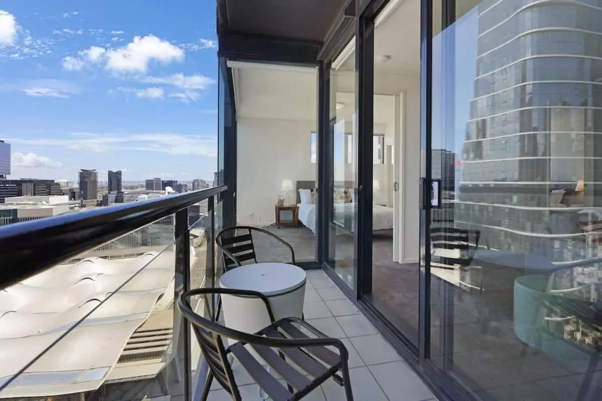 Image 6 of City Point – Luxury Apt with parking pool tennis