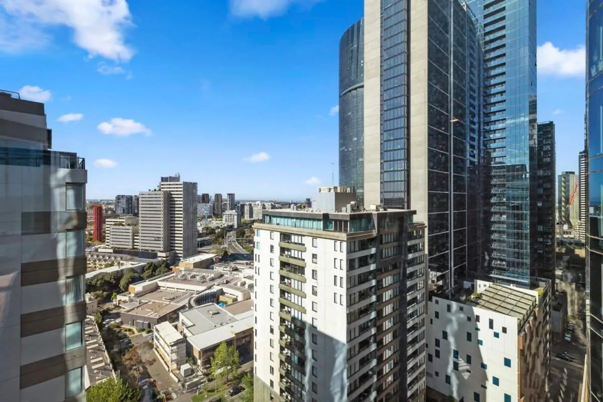 Image 5 of City Views in Australia 108 Building