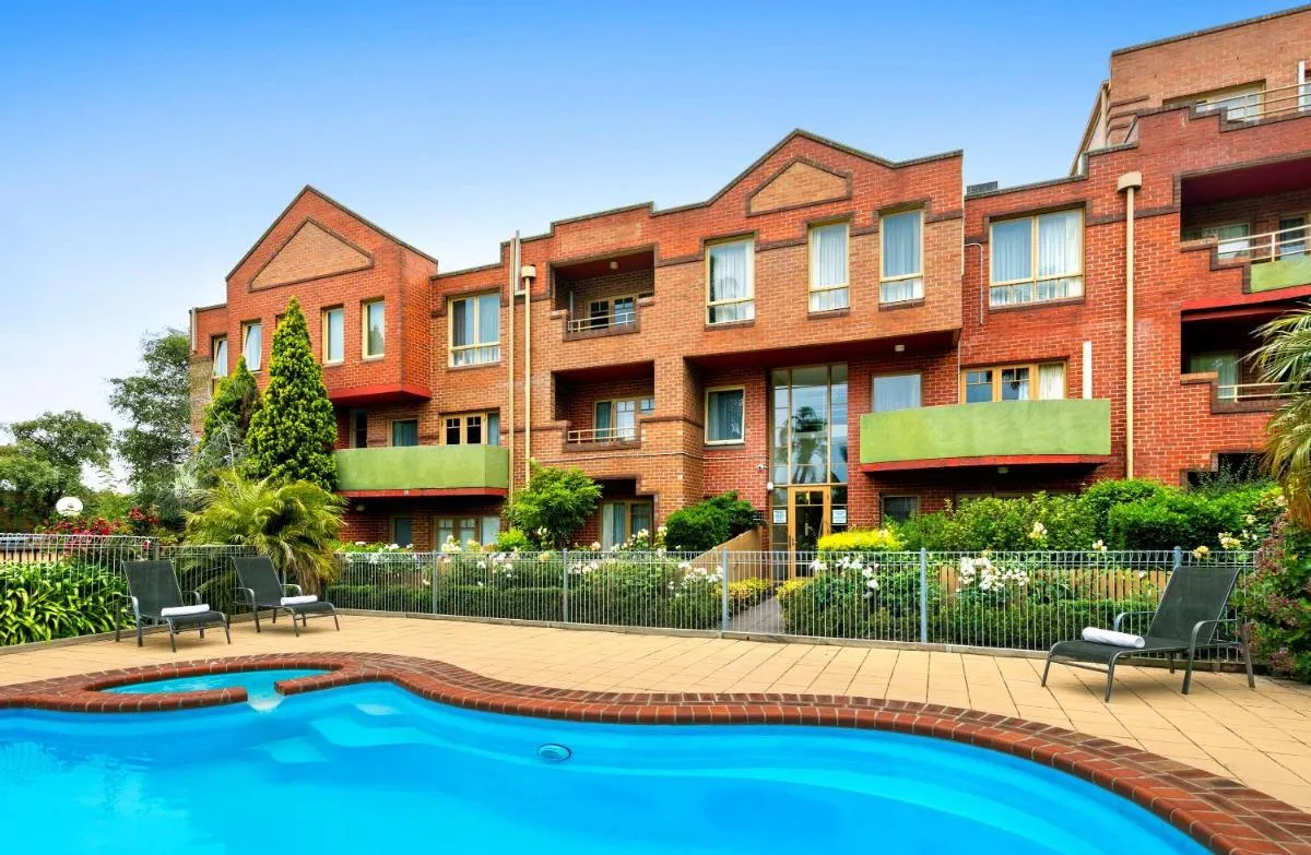 Image 3 of Comfort Apartments Royal Gardens