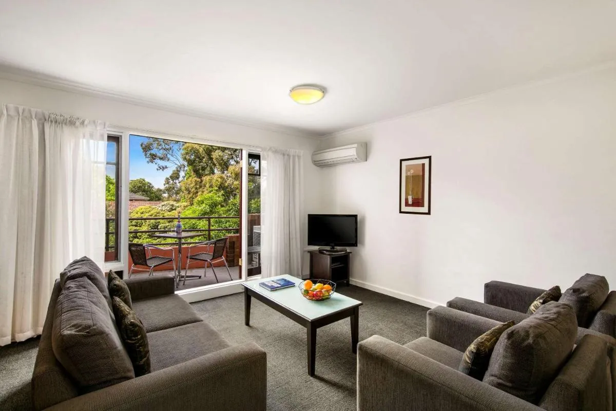 Image 5 of Comfort Apartments Royal Gardens