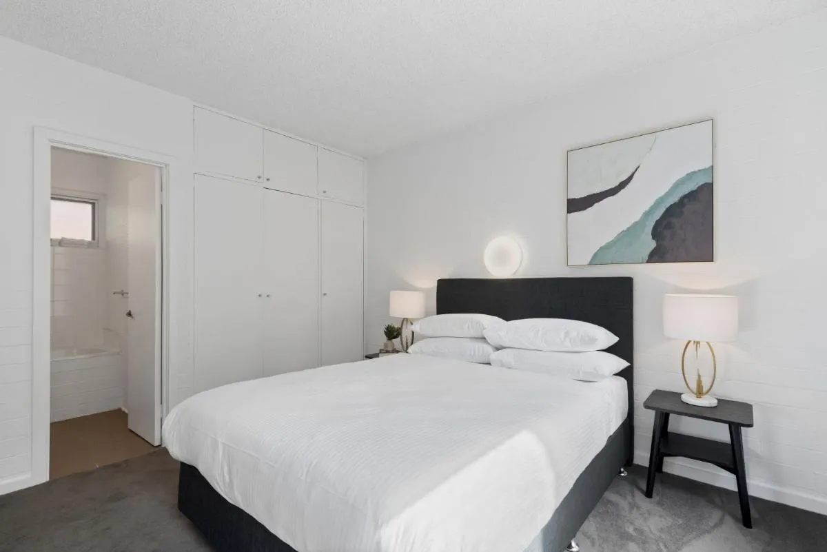 Image 2 of Comfortable 1-Bed Unit with Private Courtyard