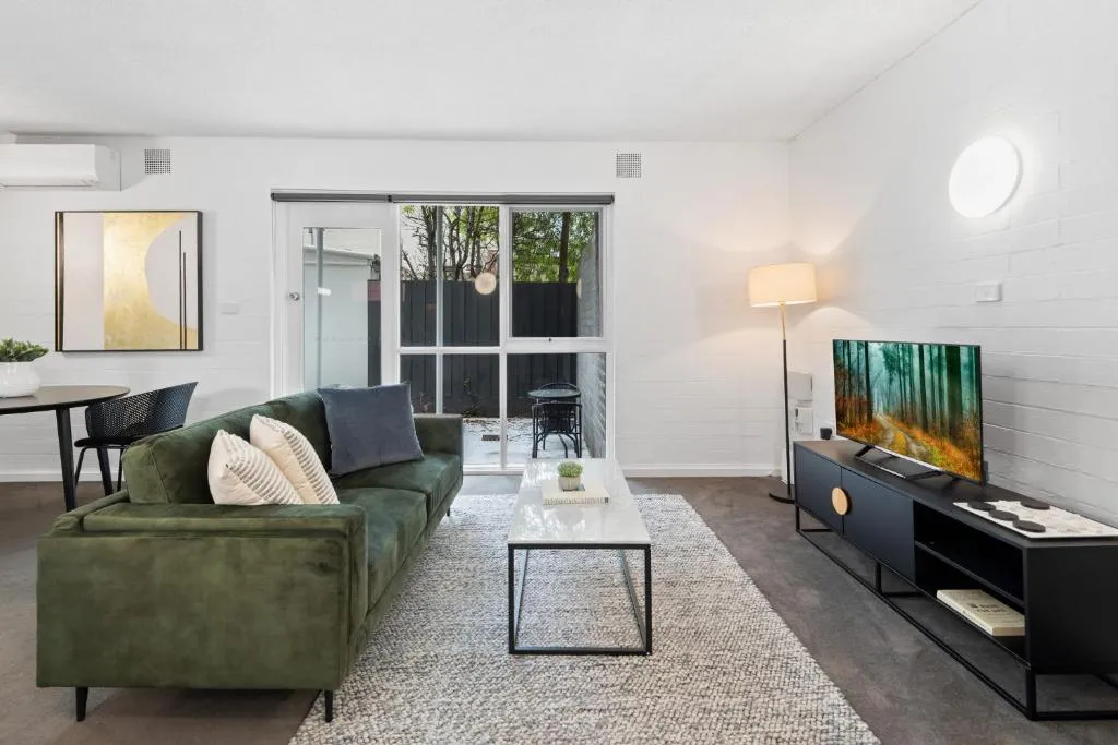 Image of Comfortable 1-Bed Unit with Private Courtyard