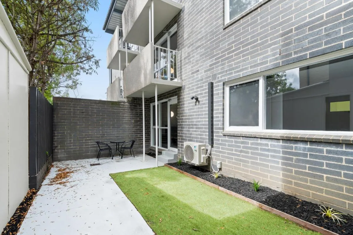 Image 6 of Comfortable 1-Bed Unit with Private Courtyard