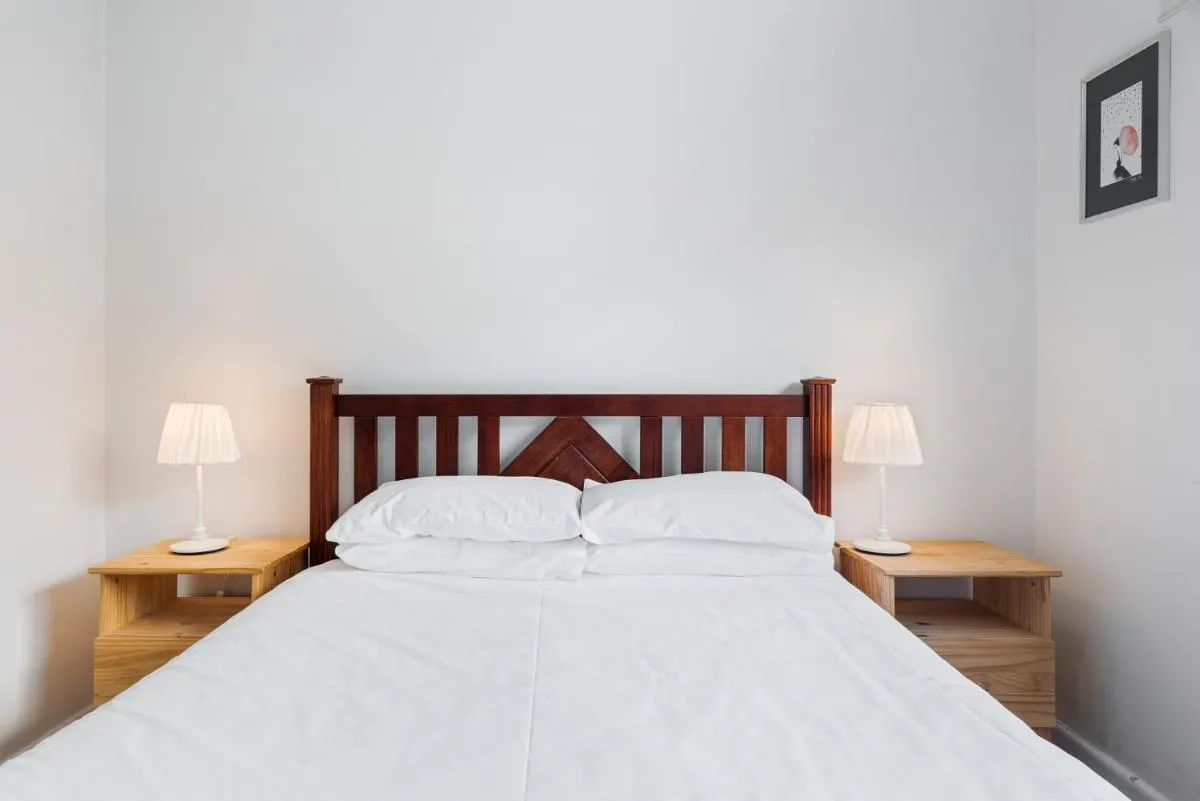 Image 6 of Comfy One-Bedroom Unit Between City and Airport