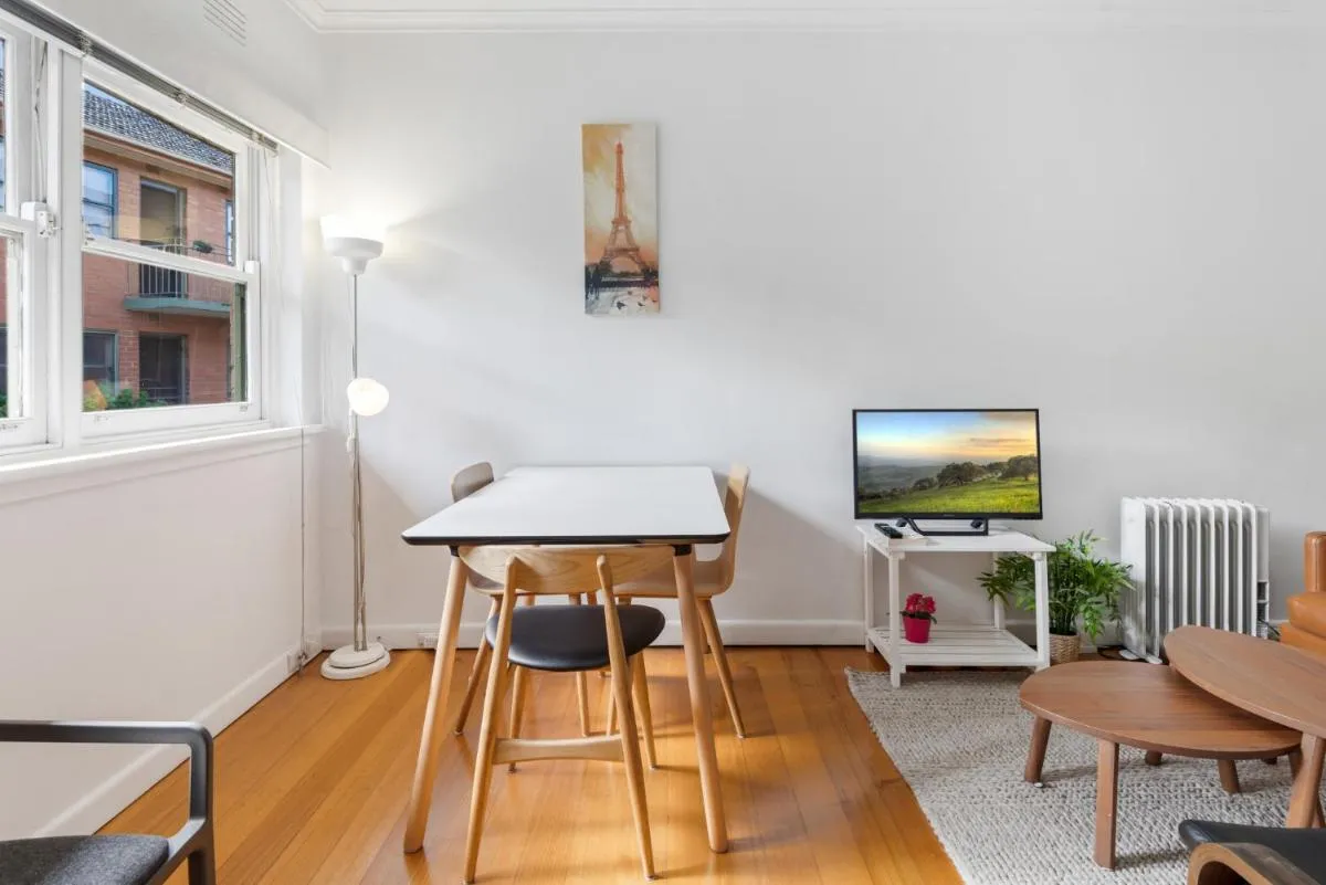 Image 4 of Comfy One-Bedroom Unit Between City and Airport