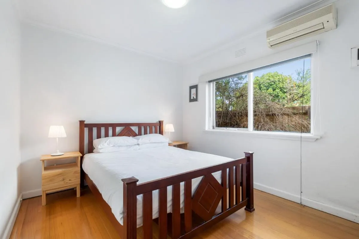 Image 1 of Comfy One-Bedroom Unit Between City and Airport