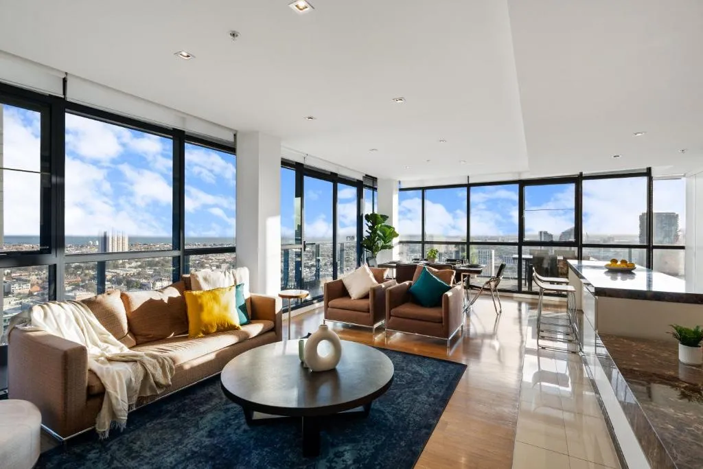 Image of Complete Host Clarendon St Apartments