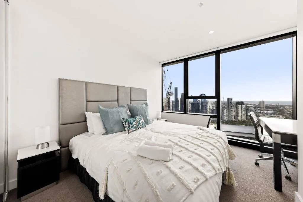 Image of Convenient One Bedroom Apartment in Docklands