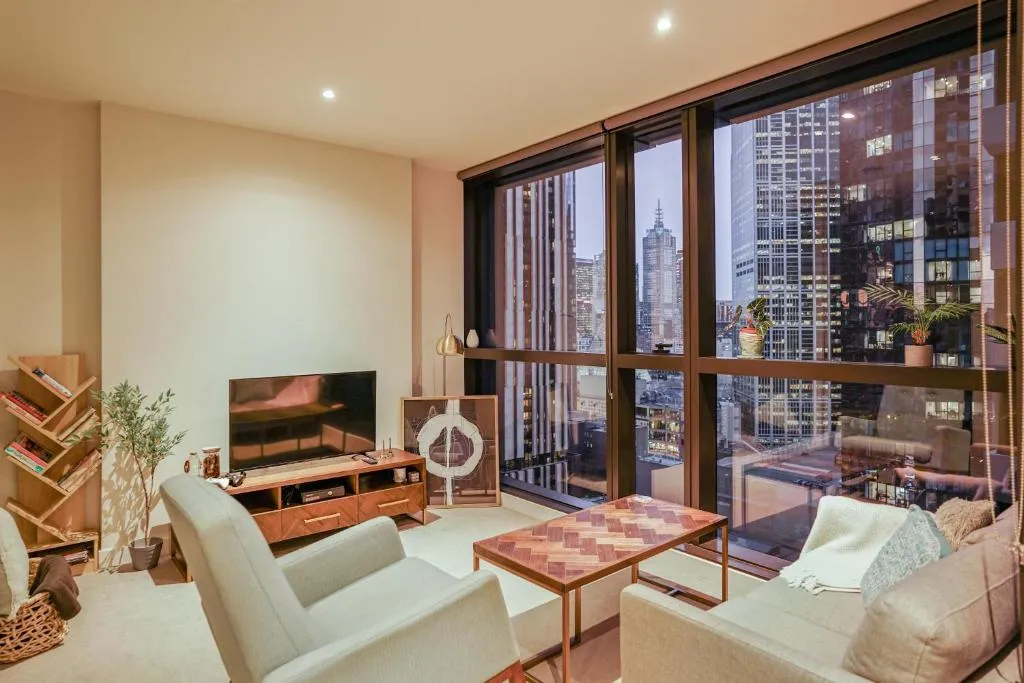 Image of Cosy 2-bedroom retreat with city view near QVM