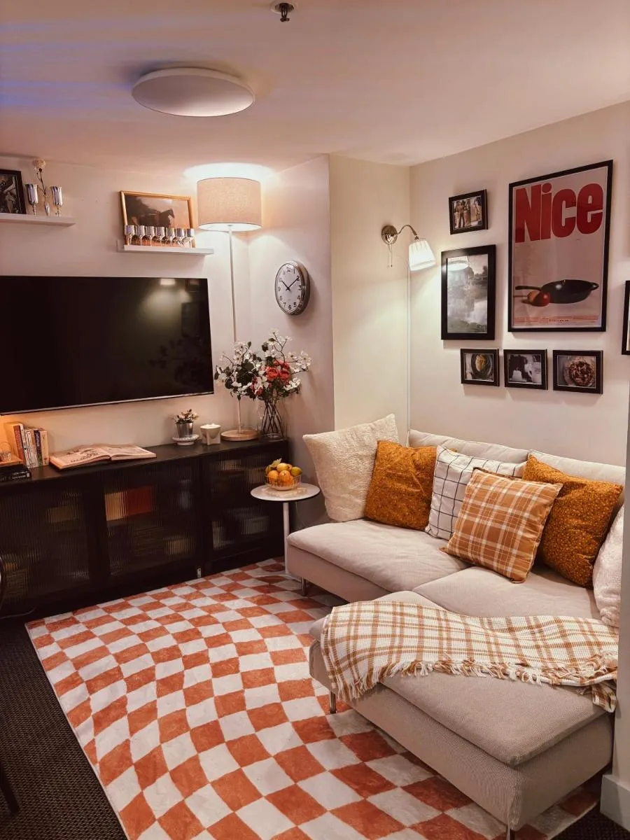 Image 3 of Cosy duplex 2bed1bath apartment by Melbourne Emporium