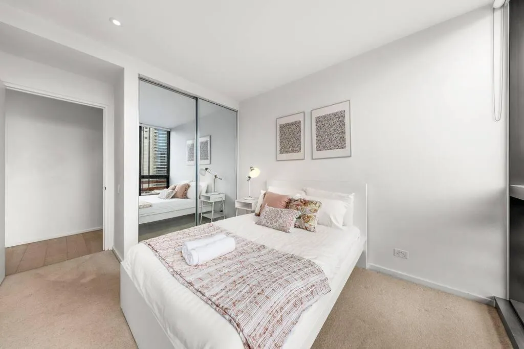 Image 5 of Cozy 1 Bedroom Apartment in Docklands