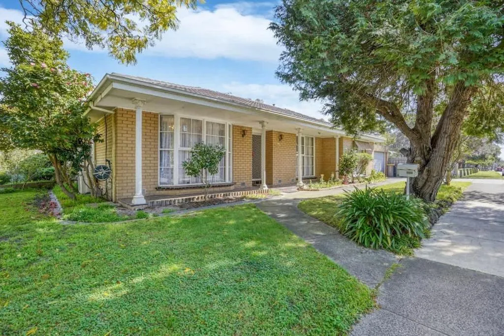 Image of Cozy Oakleigh South Family Home Next to Playground