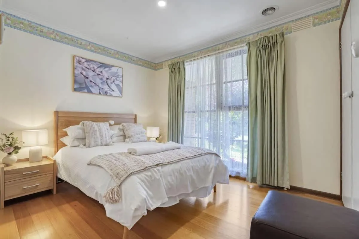 Image 1 of Cozy Oakleigh South Family Home Next to Playground