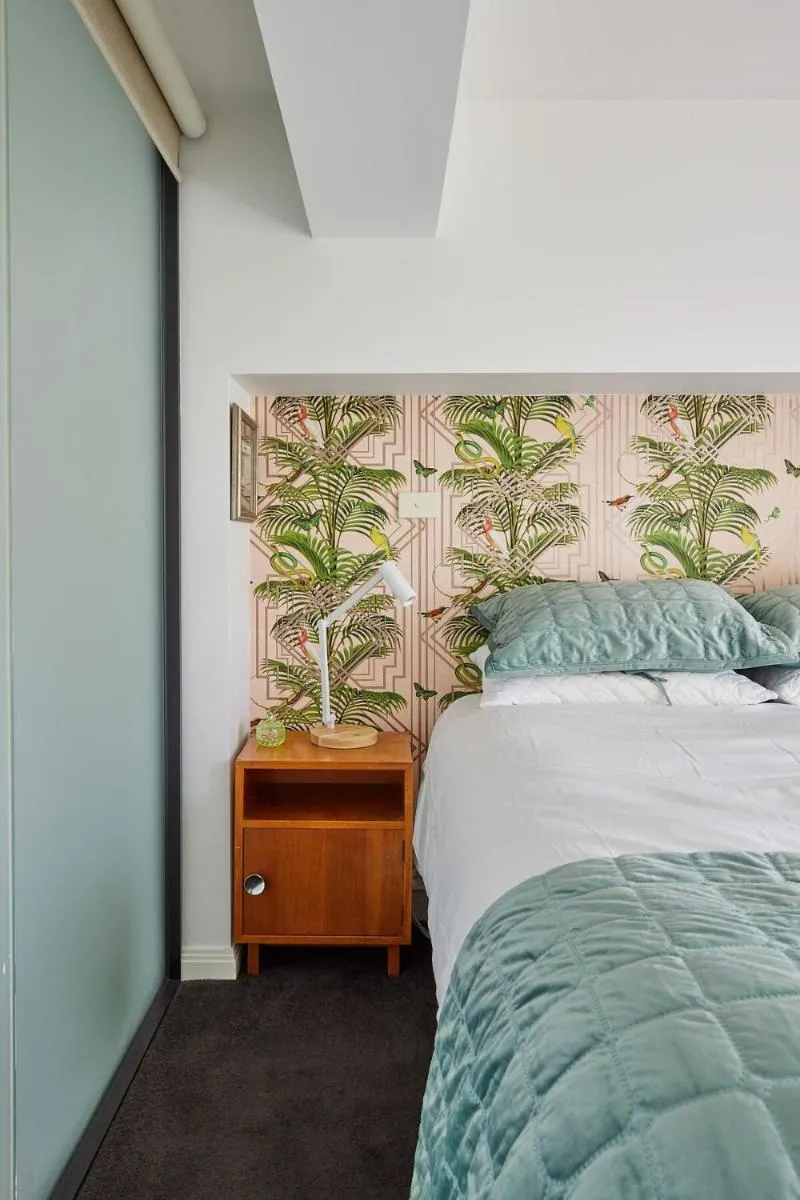 Image 6 of Deco Loft on Russell Street