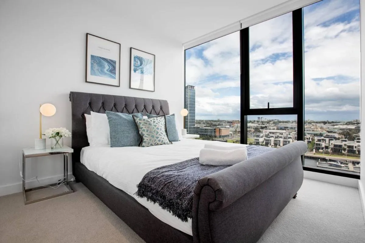 Image 4 of Delightful 2BR Riverview@Docklands