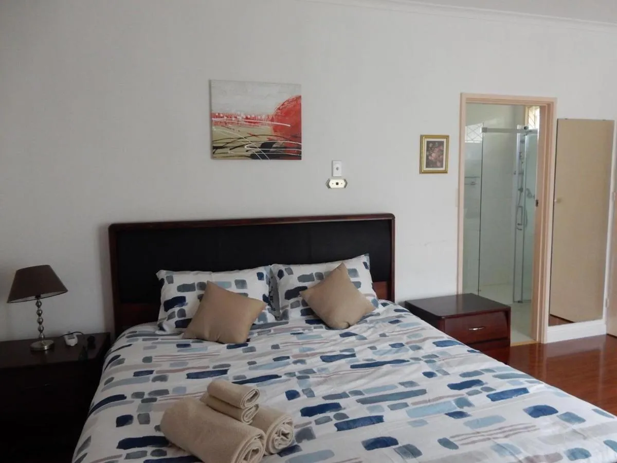 Image 2 of Donsonhome