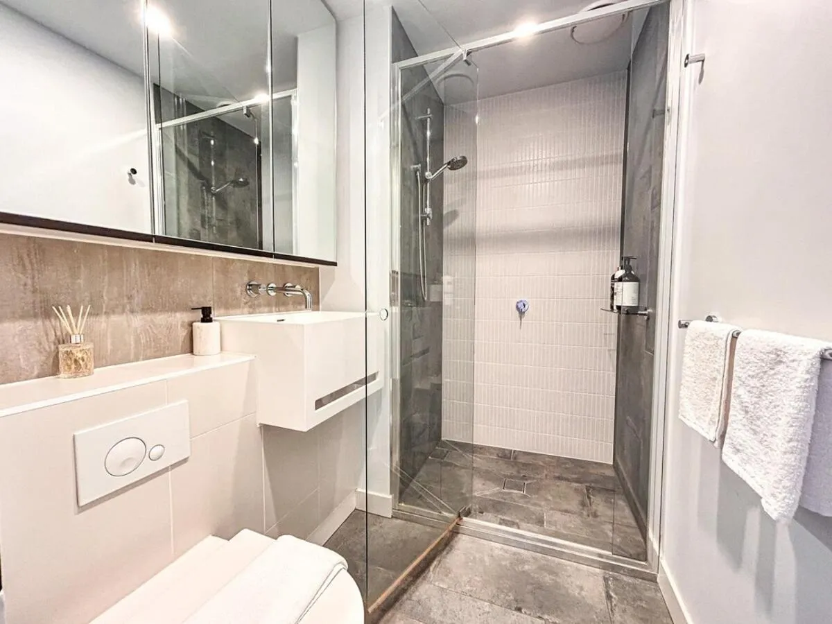 Image 1 of Dreamy View On High Level 2br1ba Apt Cbd Poolgy