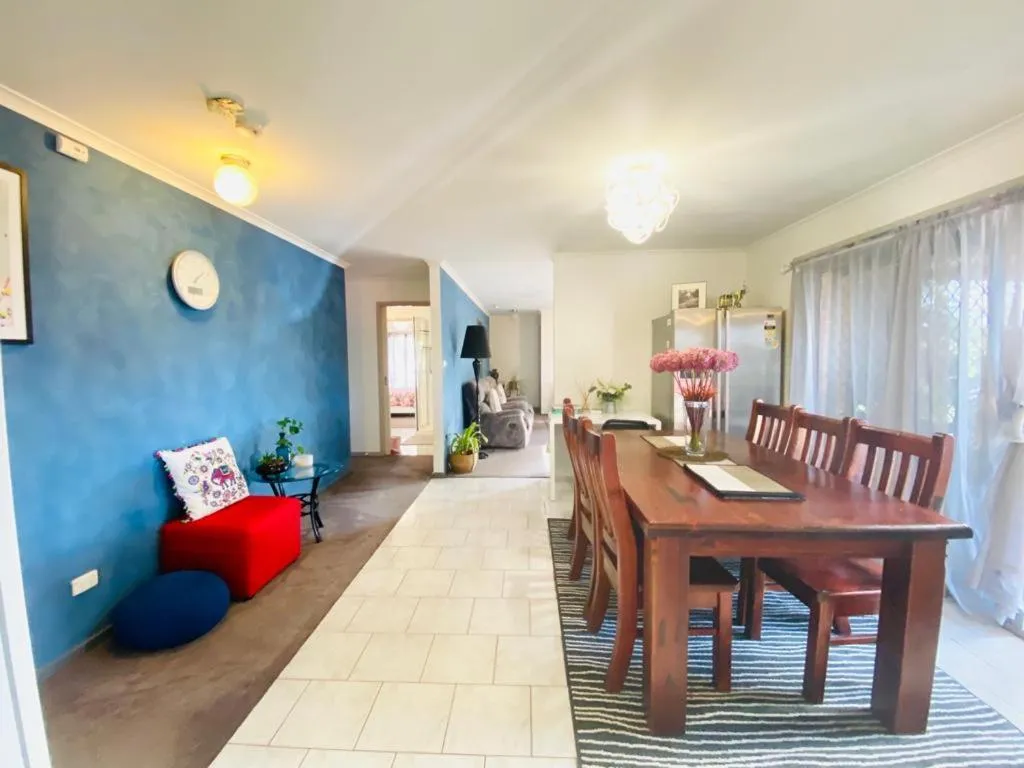 Image 3 of ENTIRE HOME IN WERRIBEE,BEST POSSIBLE LOCATION YOU CAN FIND
