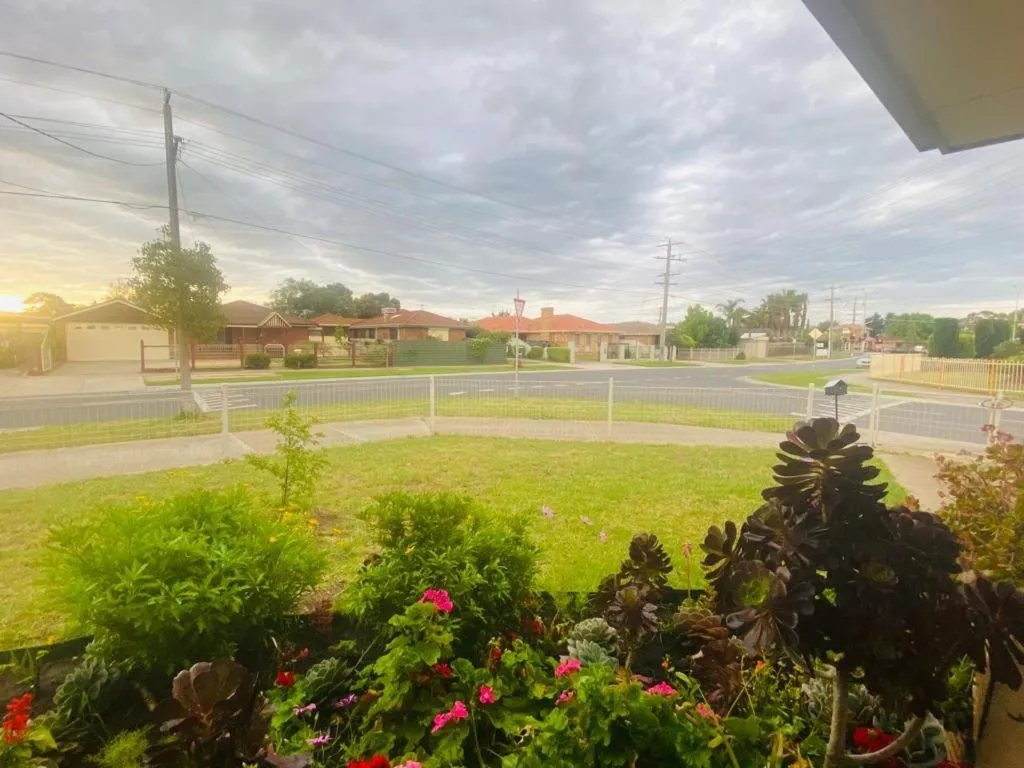 Image 5 of ENTIRE HOME IN WERRIBEE,BEST POSSIBLE LOCATION YOU CAN FIND