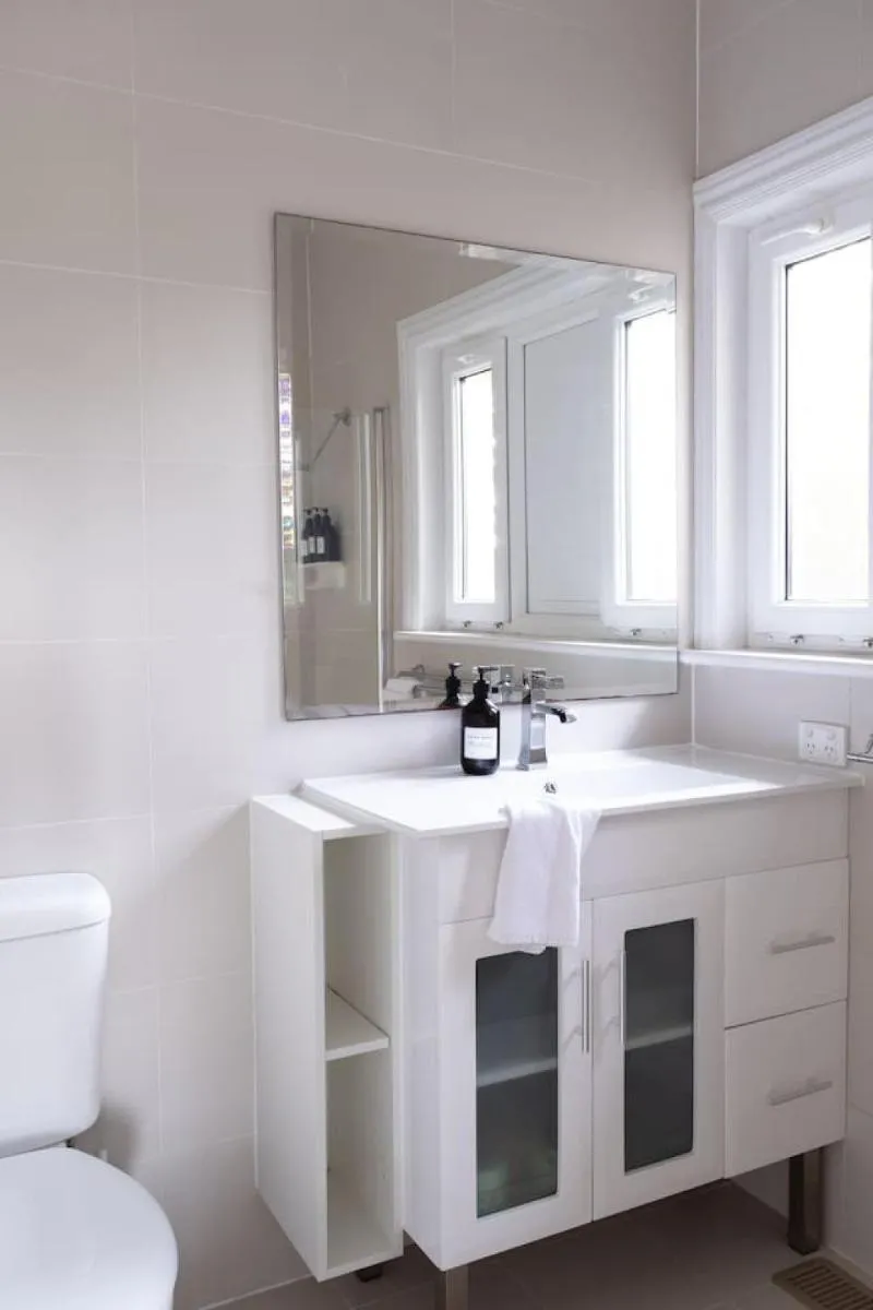 Image 3 of Elegant and Charming Balwyn Home