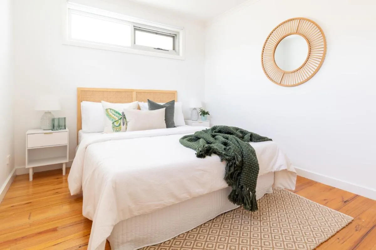 Image 1 of Elwood Star- Beachside Retreat