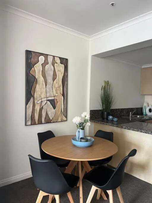 Image 5 of Exclusive Suite CBD Riverviews – ParkingOnsite