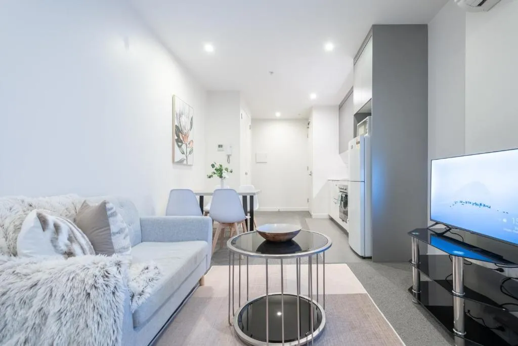Image of Experience The Heartbeat Of Melbourne Cbd 1br