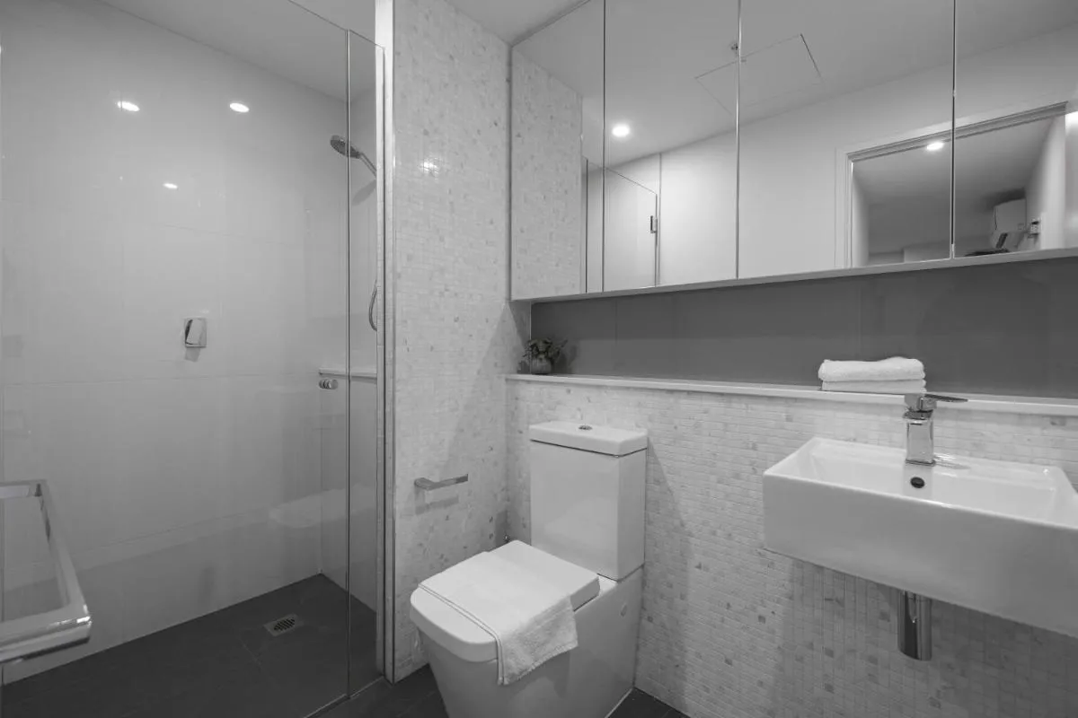 Image 2 of Exquisite And Warm 1br Nest In Footscray Pool Gym