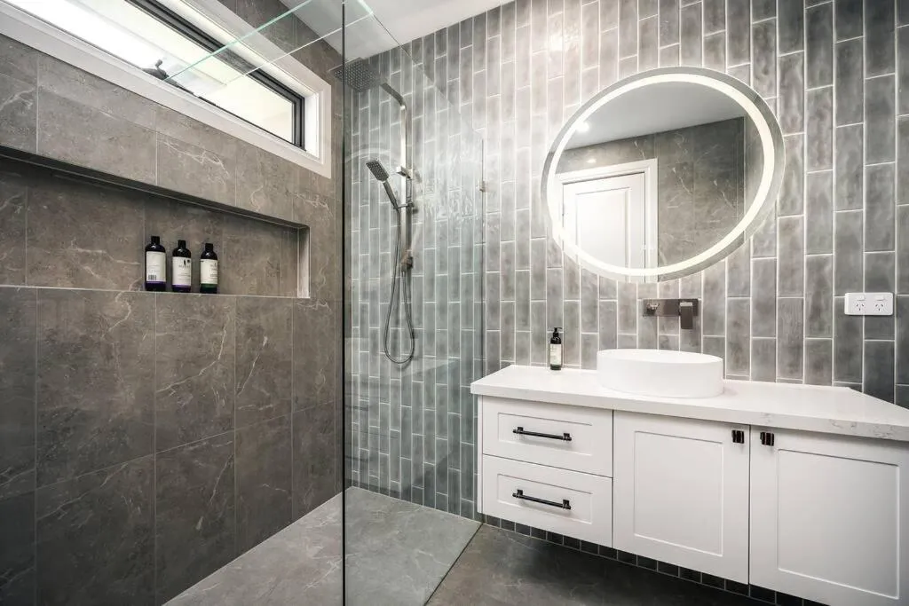 Image 2 of Family Fairyland 4 BRM 3 BATH near Chadstone SC