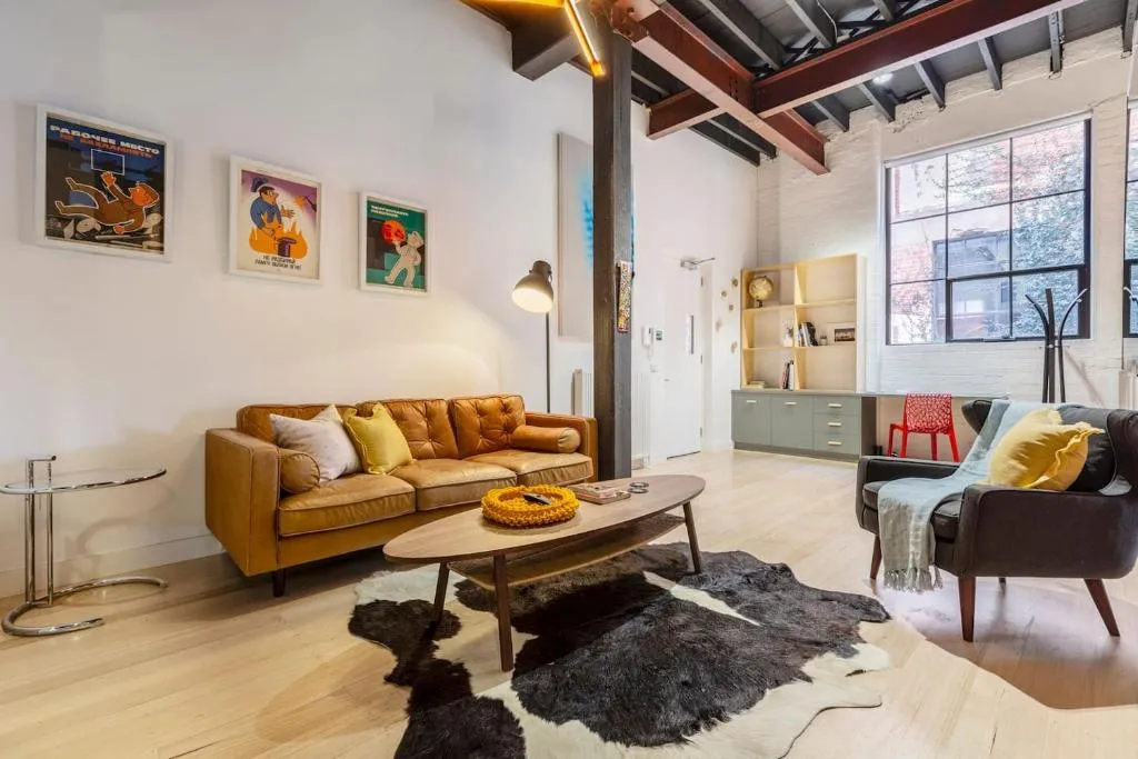 Image of Fitzroy Thrills in MacRobertson Factory Conversion