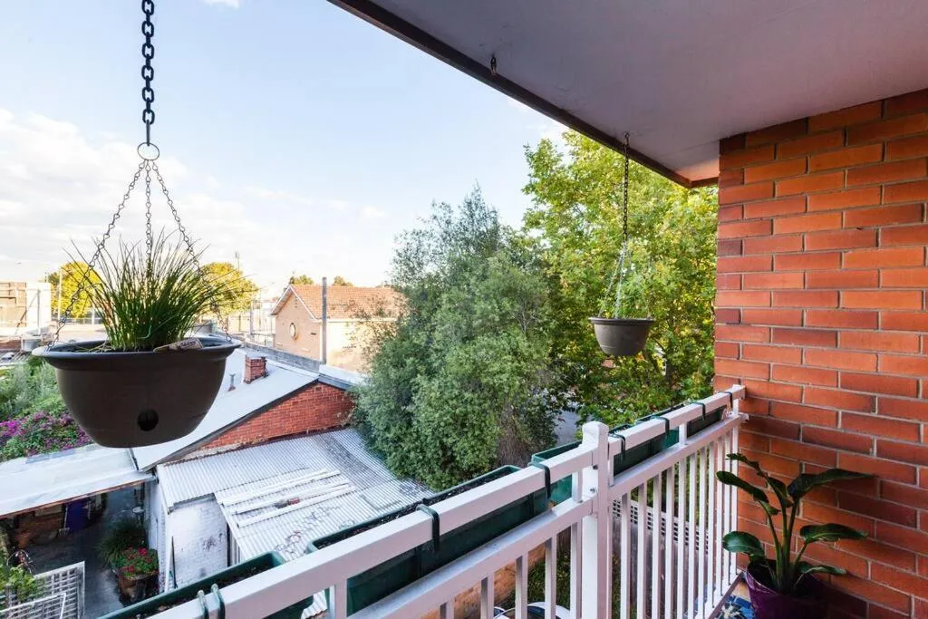 Image 5 of Fitzroy meets Clifton Hill at this Cosy Retreat