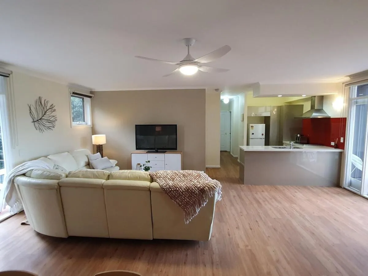 Image 4 of Garden oasis 3 bedroom apt