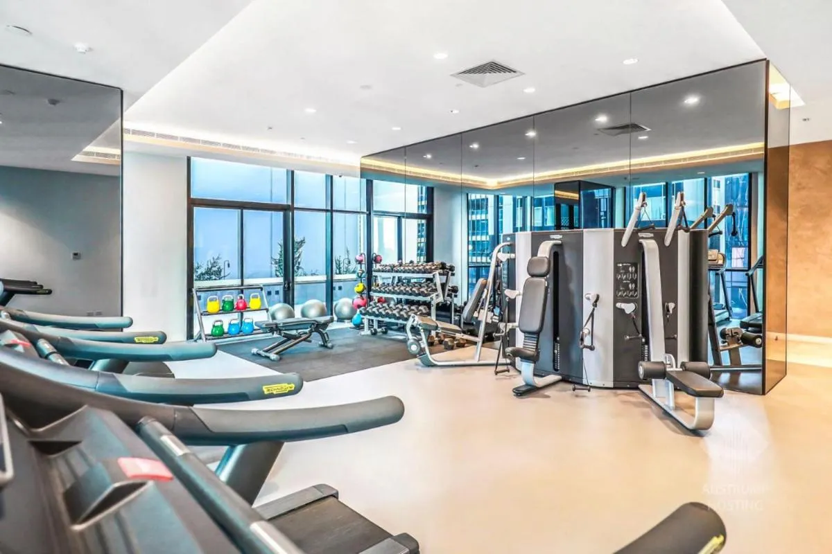 Image 5 of Gorgeous City Views 59th Floor 2BR with Pool & Gym