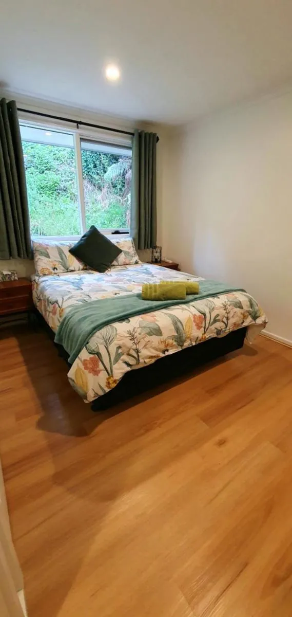 Image 6 of Grey Gum Getaway