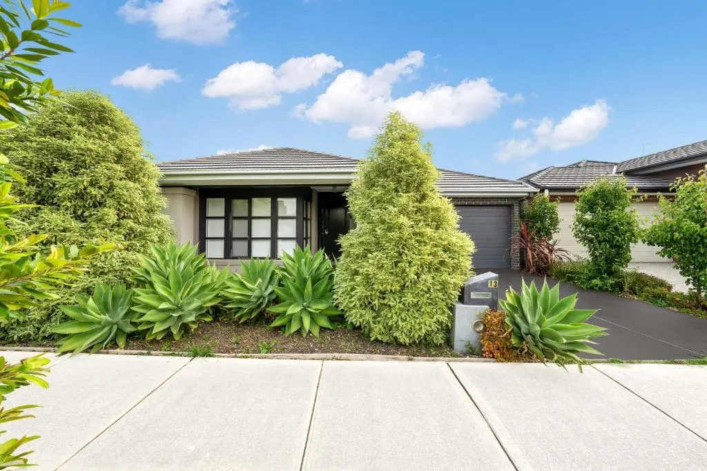 Image of Happy Cozy Convenient 4BR, Breezy, Near Mall, Park