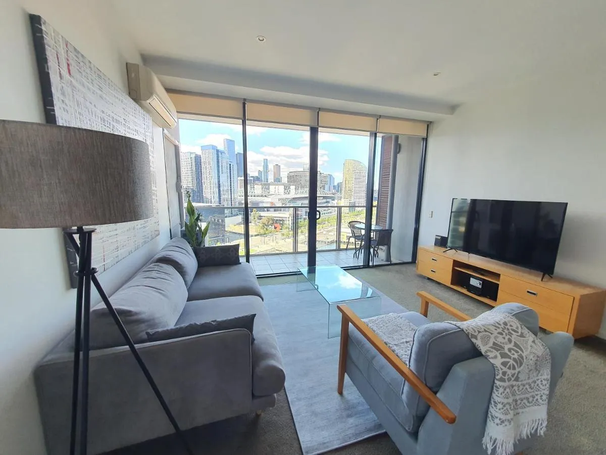 Image 3 of Harbour Escape Apartments Docklands