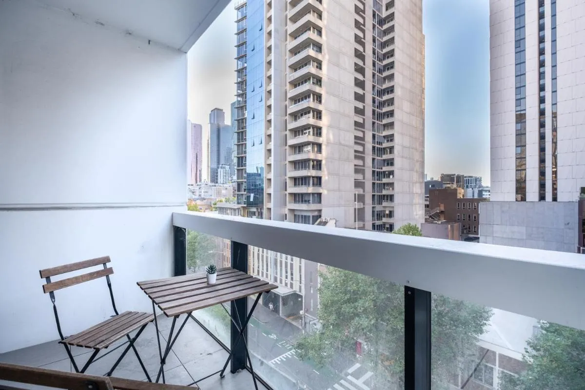 Image 5 of Heart Melbourne Cbd 1bedroom Apartment Balcony