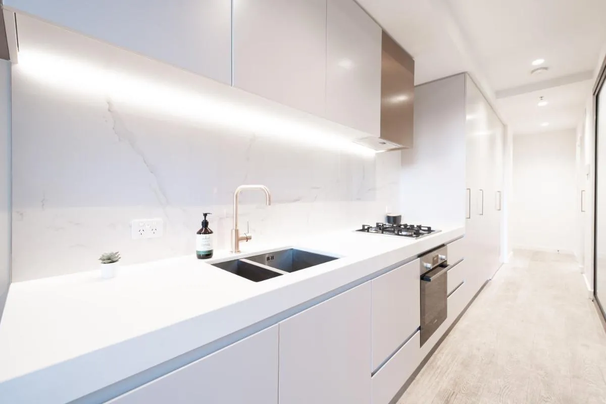 Image 2 of Heart Melbourne Cbd 1bedroom Apartment Balcony