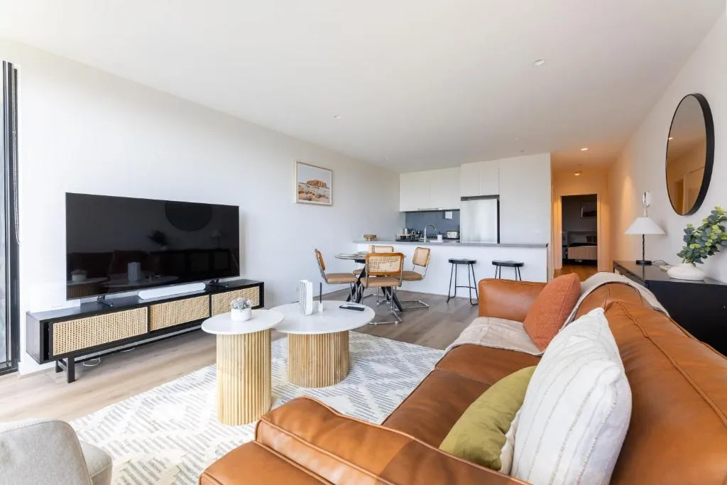 Image of High-Rise Platinum Tower Residence