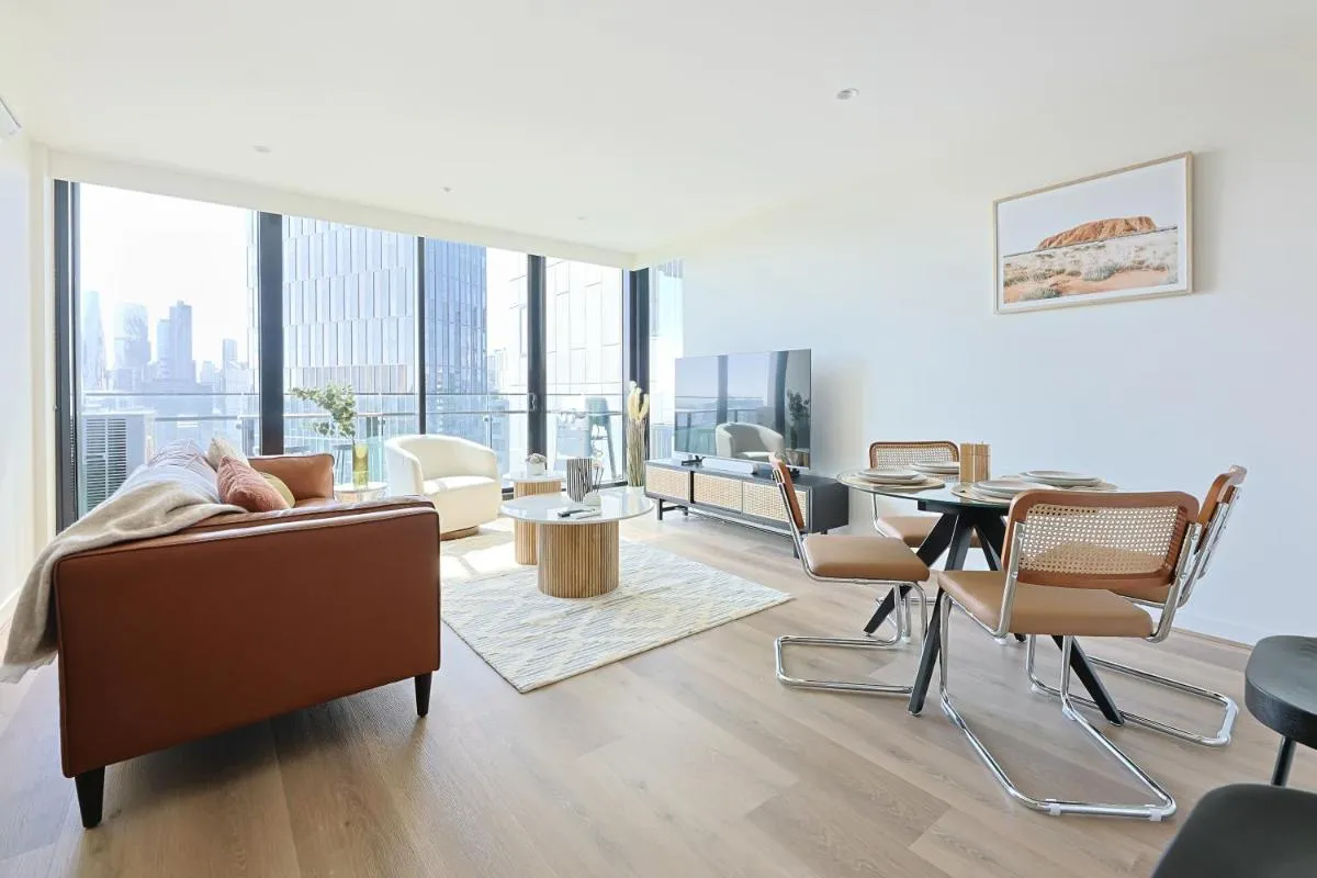 Image 3 of High-Rise Platinum Tower Residence