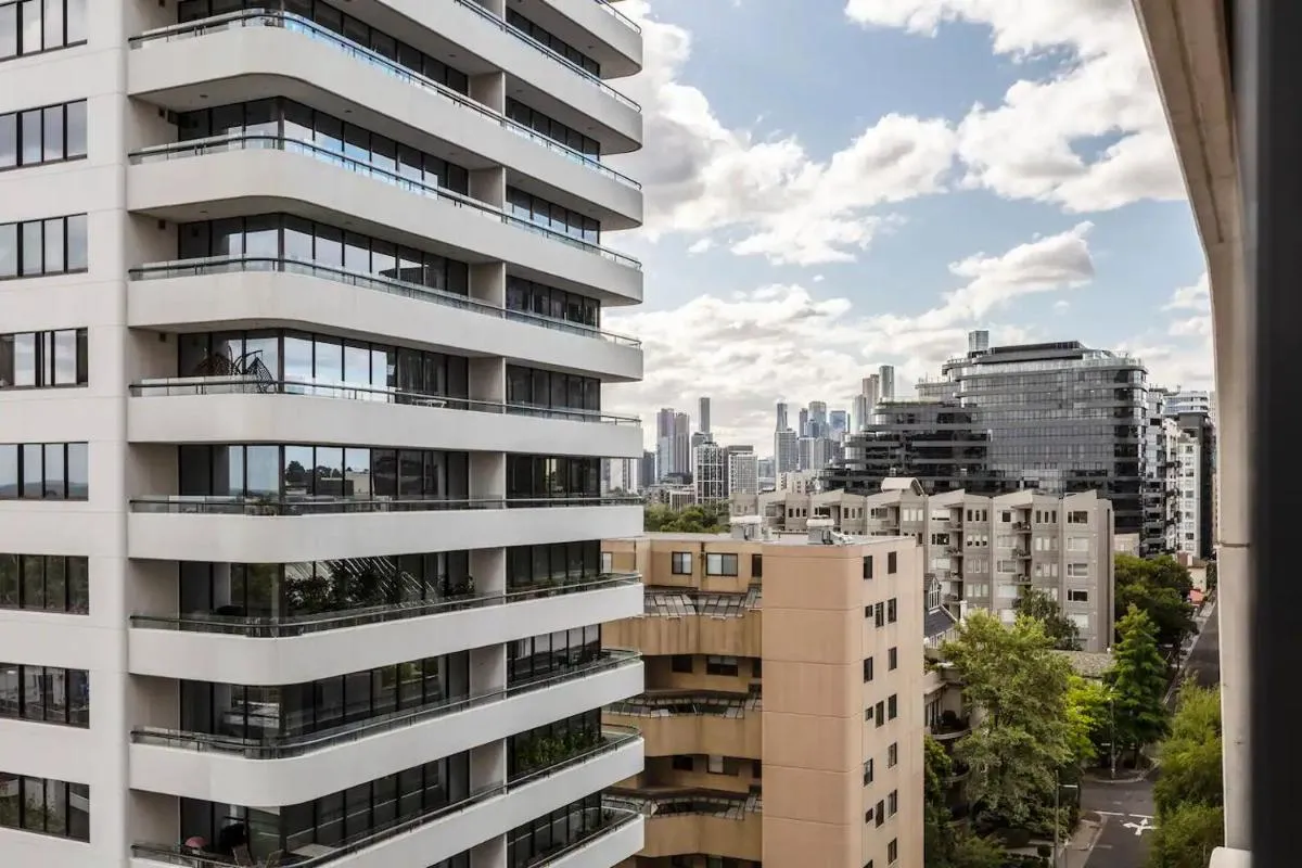 Image 5 of Historic Elegance in Boutique Apt on St Kilda Rd