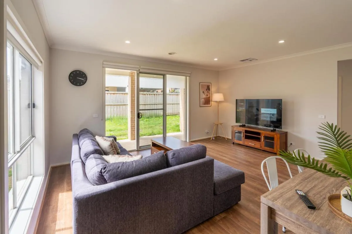 Image 4 of Homely Entire house in Clyde