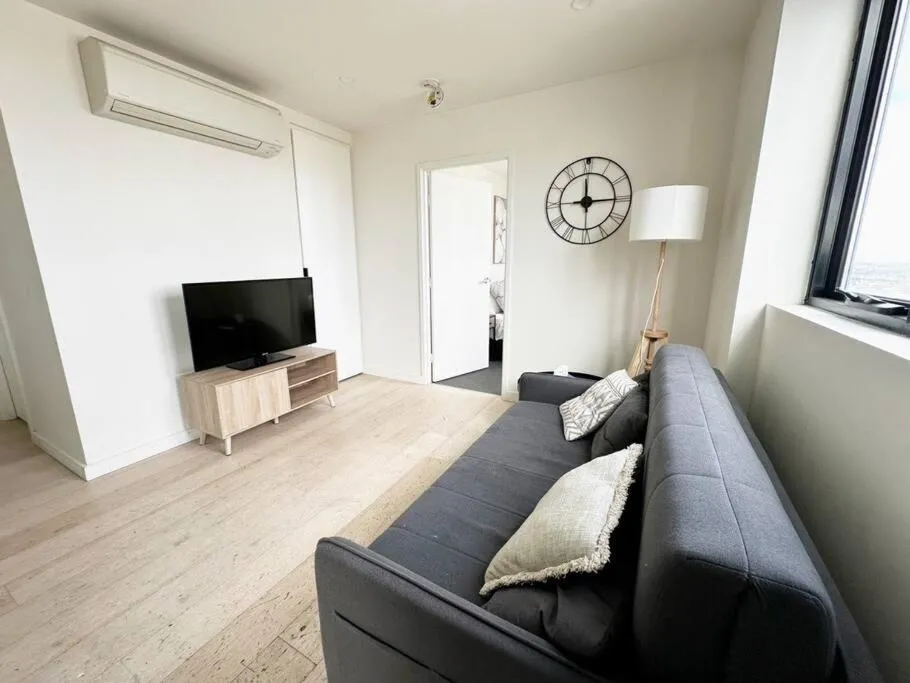 Image 4 of IN2103-1 BR Comfy Loft with Stunning View