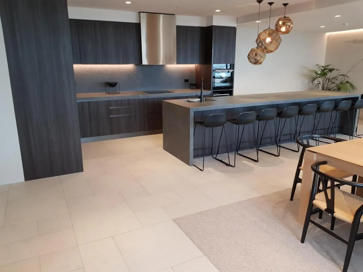 Image 4 of Ivanhoe Apartments