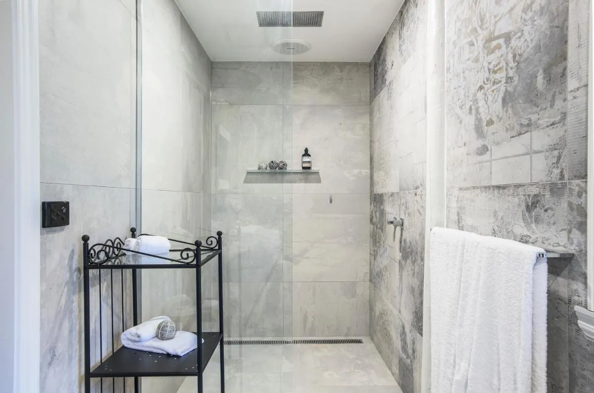 Image 1 of Juniper & Rye cottage for two