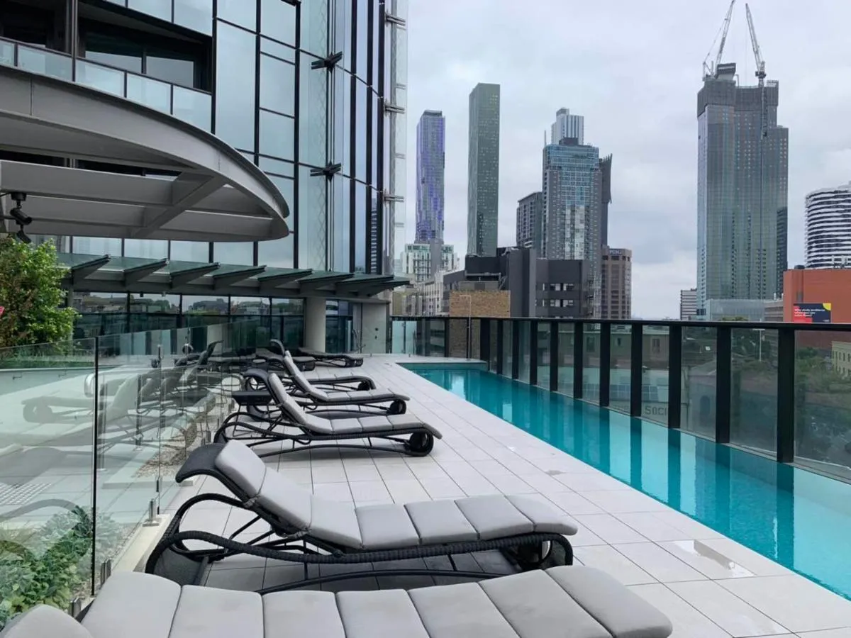 Image 3 of KOZYGURU MELBOURNE CITY PERFECT TRANQUIL SANCTUARY 1 BED APT VME023
